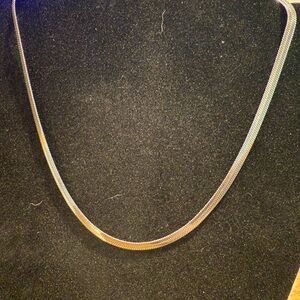 Atolea Elegant Silver Necklace